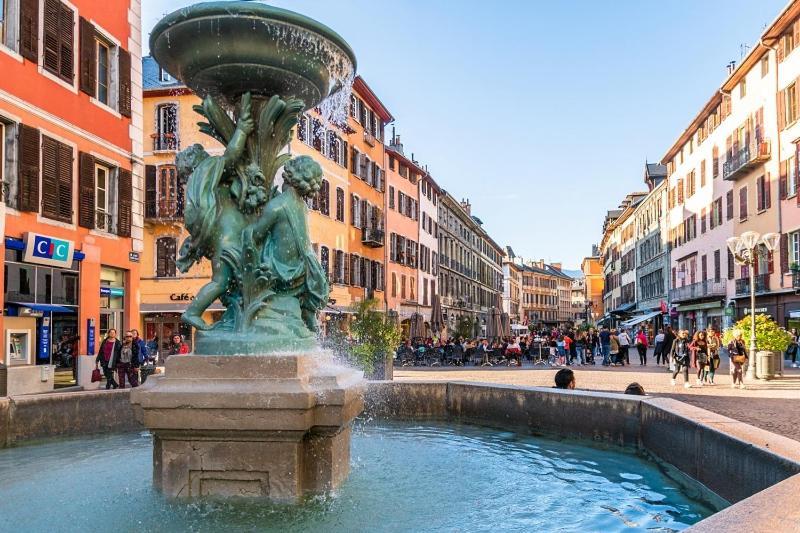 Appartamento T2 Centre Historique☆☆☆meublé de tourisme 3étoiles Chambéry Esterno foto